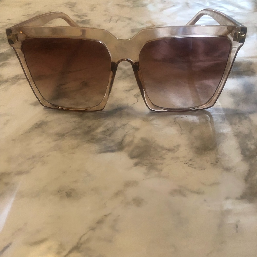 Sunglasses - Picture 6 of 6